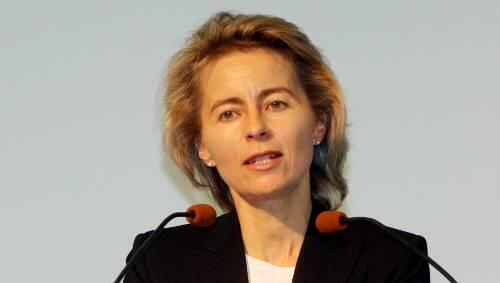 Bundesfamilienministerin Ursula von der Leyen nimmt Bayerns Unternehmen in die Pflicht. Bundesfamilienministerin Ursula von der Leyen nimmt Bayerns Unternehmen in die Pflicht.
