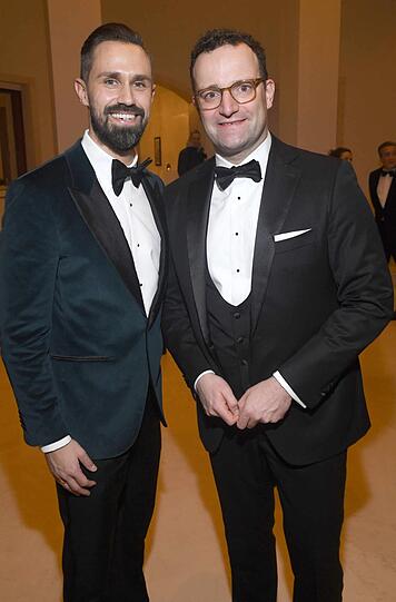 Jens Spahn (CDU), Bundesminister für Gesundheit, mit Ehemann Daniel Funke.