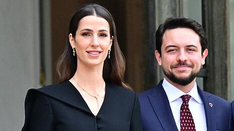 Prinzessin Rajwa und Kronprinz Hussein von Jordanien - hier bei ihrem Frankreichbesuch 2025 - sind seit 2023 verheiratet. Das Paar hat eine Tochter.