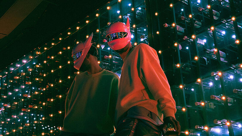 Cro steht am 27. Juni mit seiner Maske auf der Tollwood Bühne. Cro steht am 27. Juni mit seiner Maske auf der Tollwood Bühne.