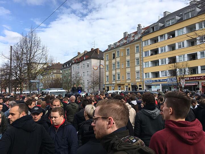 Impressionen vor dem Münchner Derby.