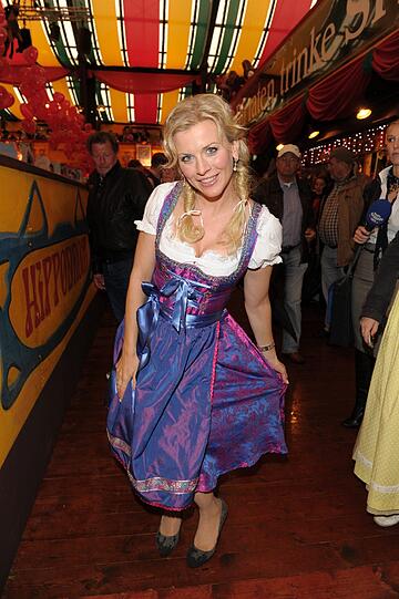 Regine Sixt's Damenwiesn: Die Münchner Lady-Elite trifft sich im Hippdrom. Die Bilder