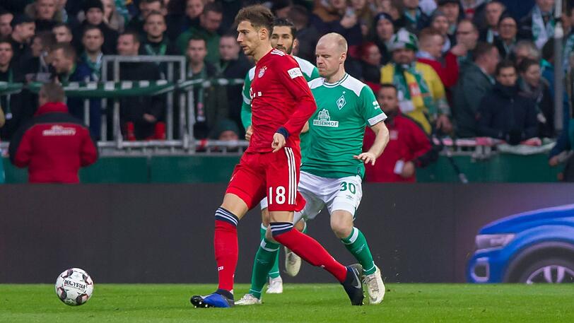 LEON GORETZKA, Note 4: Hat gegen Ende der Hinrunde seine Rolle gefunden, als Teil der Doppelsechs neben Kimmich. Wirklich? Spielt fleißig und engagiert mit, aber meist im Nirgendwo. Keine torgefährliche Szene, diskutierte während des Spiels mit Kovac über seine Aufgaben. Zu zaghaft auch seine Schüsse.