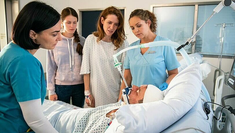 Die RTL-Serie "Nachtschwestern" legt eine Zwangspause ein. Die RTL-Serie "Nachtschwestern" legt eine Zwangspause ein.