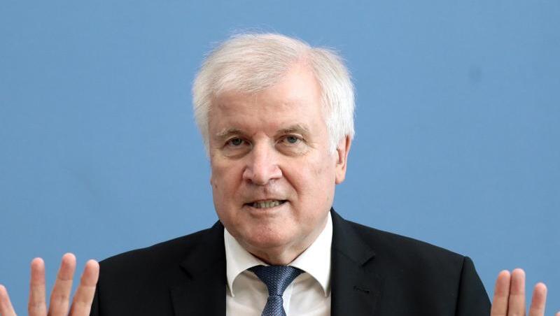 Horst Seehofer, CSU-Vorsitzender und Bundesminister des Innern, für Bau und Heimat. Foto: Kay Nietfeld/Archiv Horst Seehofer, CSU-Vorsitzender und Bundesminister des Innern, für Bau und Heimat. Foto: Kay Nietfeld/Archiv