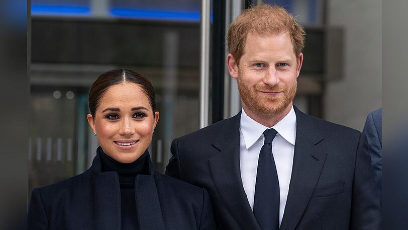 Während Harry zur Krönung nach London reisen wird, bleibt Meghan mit den Kindern in Kalifornien. Wird sie jemals wieder nach Großbritannien kommen?