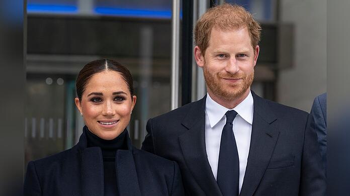 Während Harry zur Krönung nach London reisen wird, bleibt Meghan mit den Kindern in Kalifornien. Wird sie jemals wieder nach Großbritannien kommen?