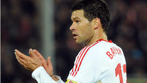 Im goldenen Herbst seiner Karriere: Leverkusens Kapitän Michael Ballack. Im goldenen Herbst seiner Karriere: Leverkusens Kapitän Michael Ballack.