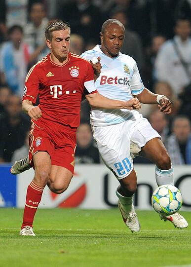 PHILIPP LAHM: Hatte es auf seiner Abwehrseite meist mit Péle-Sohn Andrew Ayew zu tun, blieb meist Sieger. Sah für Reklamieren Gelb. NOTE 3