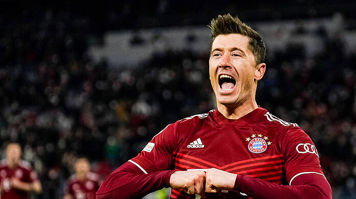 Liebäugelt mit einem Wechsel zum FC Barcelona: Bayerns Tormaschine Robert Lewandowski