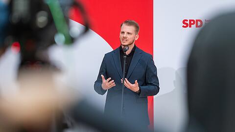 Klüssendorf soll ab sofort mit seiner Arbeit beginnen.