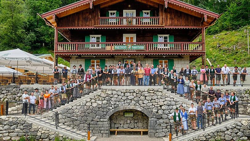 Ein Bild vom vergangenen August: Das Forsthaus Valepp bei der Eröffnung.