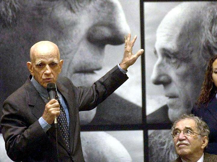 Rubem Fonseca (l) und Gabriel García Márquez 2003 bei der Eröffnung der XVII. Internationalen Buchmesse von Guadalajara.
