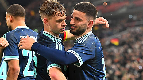 Ein Bayern-Profi und ein Stuttgarter im Pokalfinale - und dann bei der WM: Joshua Kimmich (l.) und Deniz Undav.