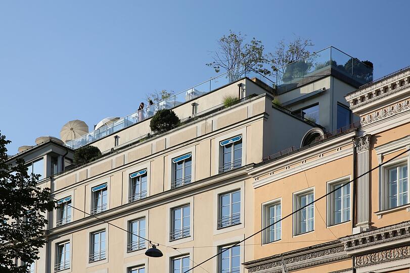 Schöne Aussichten: die Dachterrasse vom Bayerischen Hof.