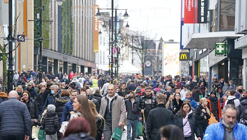 Britische Haushalte haben durch den Brexit im Schnitt rund 1000 Pfund eingebüßt.