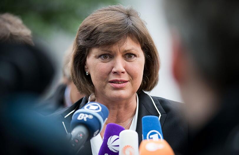 Im schönen Miesbach, nahe des Tegernsees, hat&rsquo;s Ilse Aigner einfacher gehabt. 56 Prozent holt sie in ihrem Stimmkreis, ein Plus von 13,8 Prozent. Aber: Rund 200 Wähler haben zwar der CSU ihre Zweitstimme gegeben, aber Aigner das Kreuz verweigert.