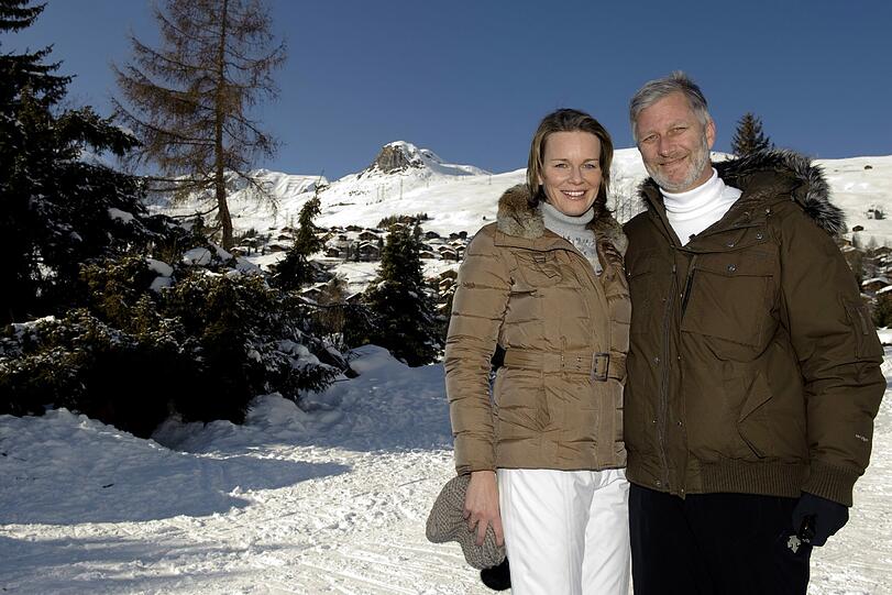 Königin Mathilde und König Philippe von Belgien machten 2012 in der Schweiz Ski-Urlaub