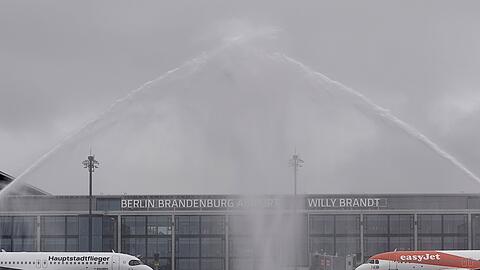 Am 30. Oktober 2020 landeten die ersten Flugzeuge am Hauptstadtflughafen BER. (Archivbild)