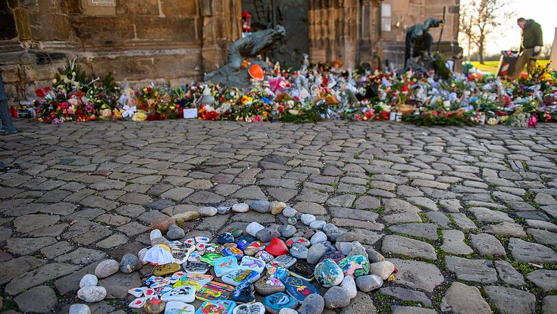 Bis heute ist der Platz vor der Johanniskirche ein Anlaufpunkt f&uuml;r viele Menschen. (Archivbild)