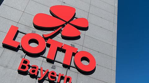 Der Niederbayer hatte seinen Spielauftrag laut Lotto Bayern online abgegeben. (Symbolbild)