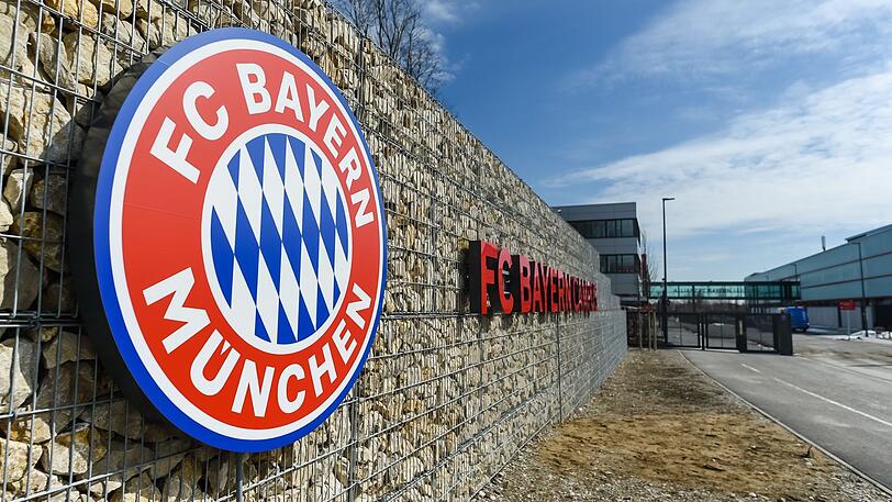 Der entlassene Mitarbeiter am Campus des FC Bayern reicht nun eine Klage gegen die Münchner ein.