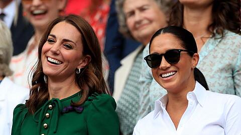Die Herzoginnen Kate (l.) und Meghan. (Archivbild)