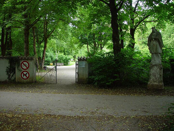 Der Friedhof von Untermenzing: Hier gibt es Ärger ums  Gießen