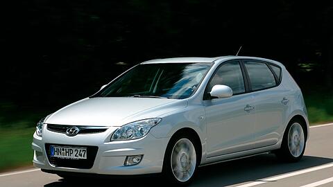 Hyundai gibt fünf Jahre Neuwagengarantie auf den i30. Vor Kritik bei der Kfz-Hauptuntersuchung schützt das aber nicht.