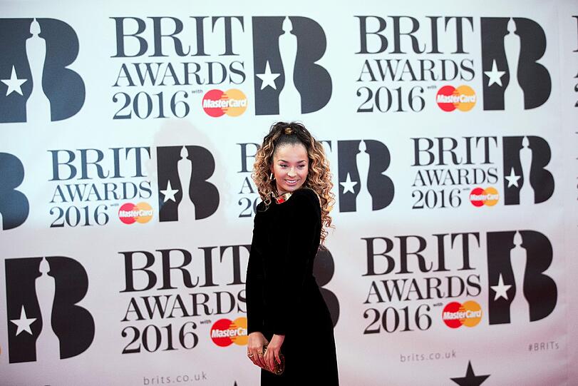 Ella Eyre