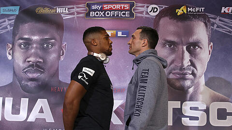 Wladimir Klitschko und Anthony Joshua duellieren sich am Samstagabend.