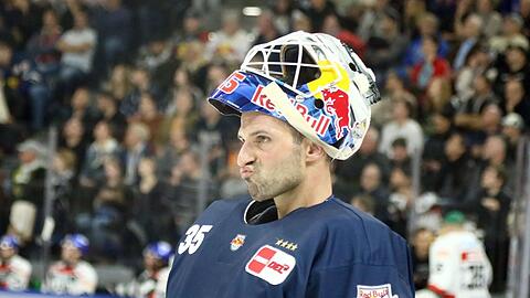 Weniger Gegentore durch mehr Stabilität vor dem Tor - das ist ganz nach dem Geschmack von EHC-Goalie Mathias Niederberger.