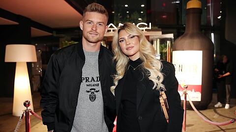 Maximilian und Lea Mittelstädt sind seit Silvester 2024 verheiratet. Maximilian und Lea Mittelstädt sind seit Silvester 2024 verheiratet.