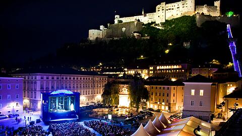 Freilicht-Übertragung der Festspiele