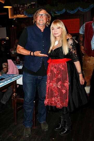 Martin Krug mit PR-Lady Simone Petrov