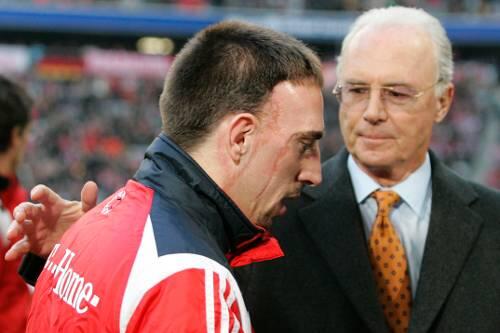 "Da hat man ein bisschen aneinander vorbeigeredet: Franck Ribéry (l.) und Franz Beckenbauer.