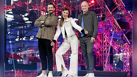 Das "RTL Turmspringen" wartet mit einem Moderatoren-Trio auf.