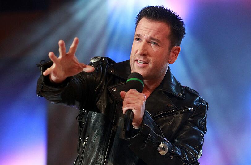 Michael Wendlers Mutter will sich wegen der finanziellen Schwierigkeiten des Schlager-Sängers nicht aus der Wohnung schmeißen lassen.