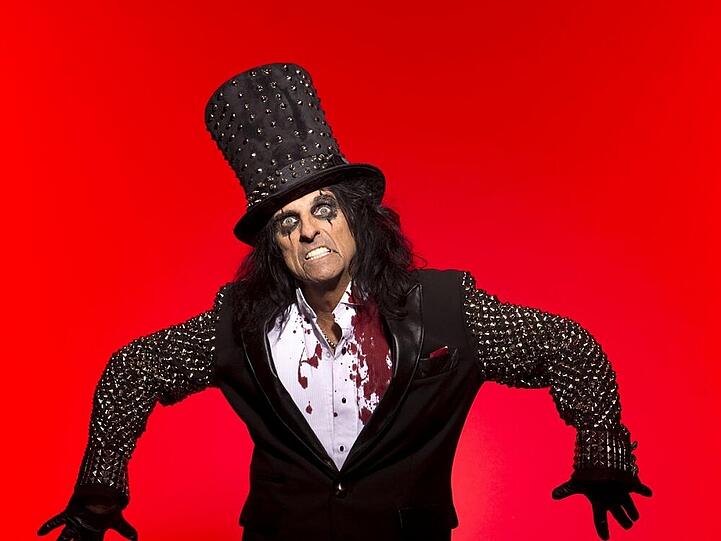 Alice Cooper rockt bald mit klassischer Untermalung
