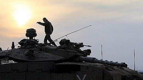 Israelischer Panzer an der Grenze zu Gaza