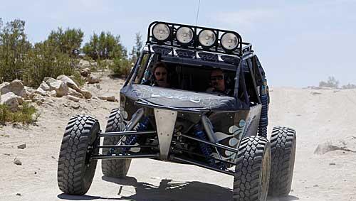 Einer der Renn-Geländewagen beim Off-Road-Rennen "California 200" Einer der Renn-Geländewagen beim Off-Road-Rennen "California 200"