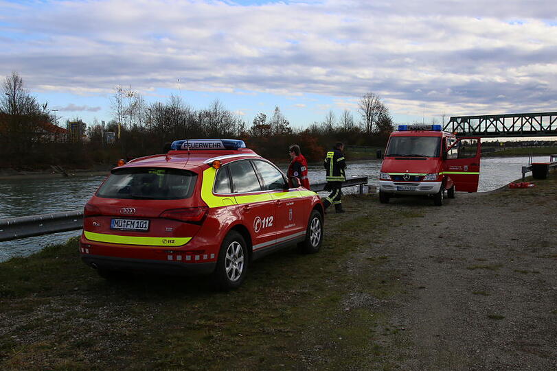 Wildsau-Suche am Innkanal. Die Bilder vom Einsatz.