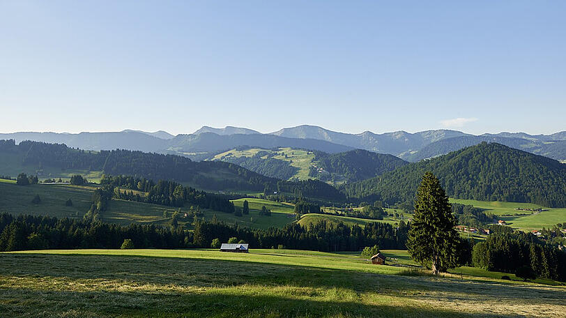 Blick auf die Nagelfluhkette mit Hochgrat (1.834m) bei Oberstaufen