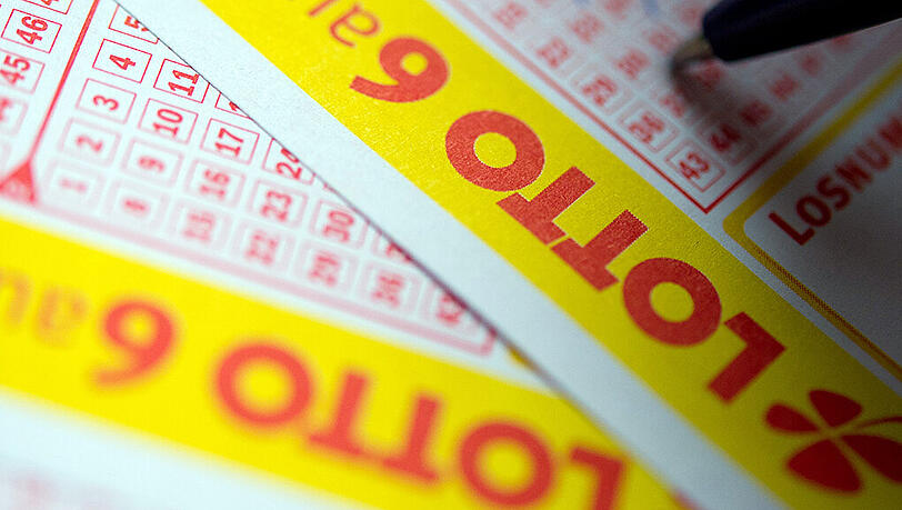 Wer im Lotto gewinnt, schnappt sich die Kohle - oder er macht es wie ein 46-jähriger Oberpfälzer. (Symbolbild) Wer im Lotto gewinnt, schnappt sich die Kohle - oder er macht es wie ein 46-jähriger Oberpfälzer. (Symbolbild)