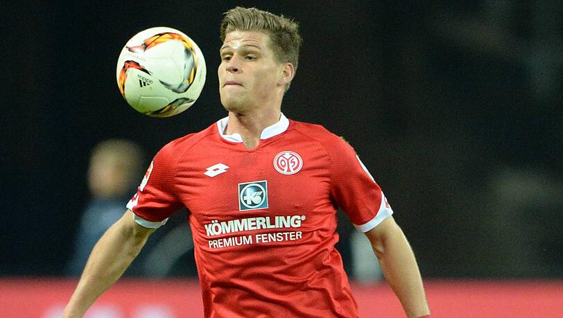 Florian Niederlechner bei Mainz 05, seiner ersten Bundesligastation Florian Niederlechner bei Mainz 05, seiner ersten Bundesligastation