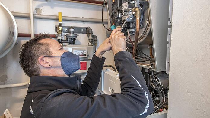 Elf Wochen kann es dauern, bis man einen Elektriker findet, der Zeit hat.