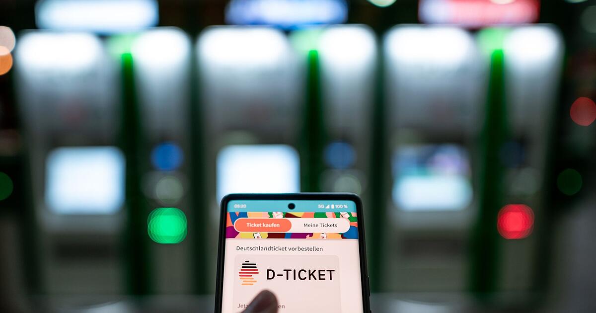 Bayern-pr-ft-erm-igtes-Deutschlandticket-f-r-alle-Sch-ler