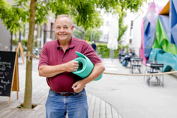 Das Herbstprogramm bietet auch viele Angebote f&uuml;r Senioren.