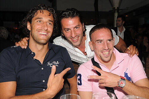 Luca toni und Franck Ribéry konnten in München zuletzt nur gemeinsam feiern. Fußball spielen konnten sie wegen ihrer Verletzungen nicht.