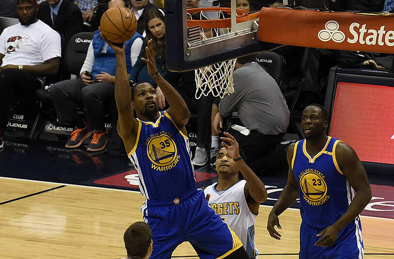 Die Golden State Warriors liefern eine überragende Vorstellung.